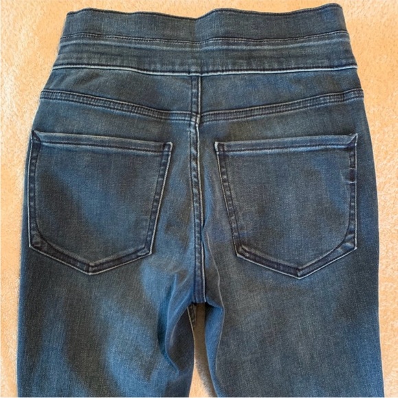 Express High Rise Blue Jeans - Picture 4 of 6
